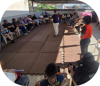 Atividade em grupo no Projeto Vida